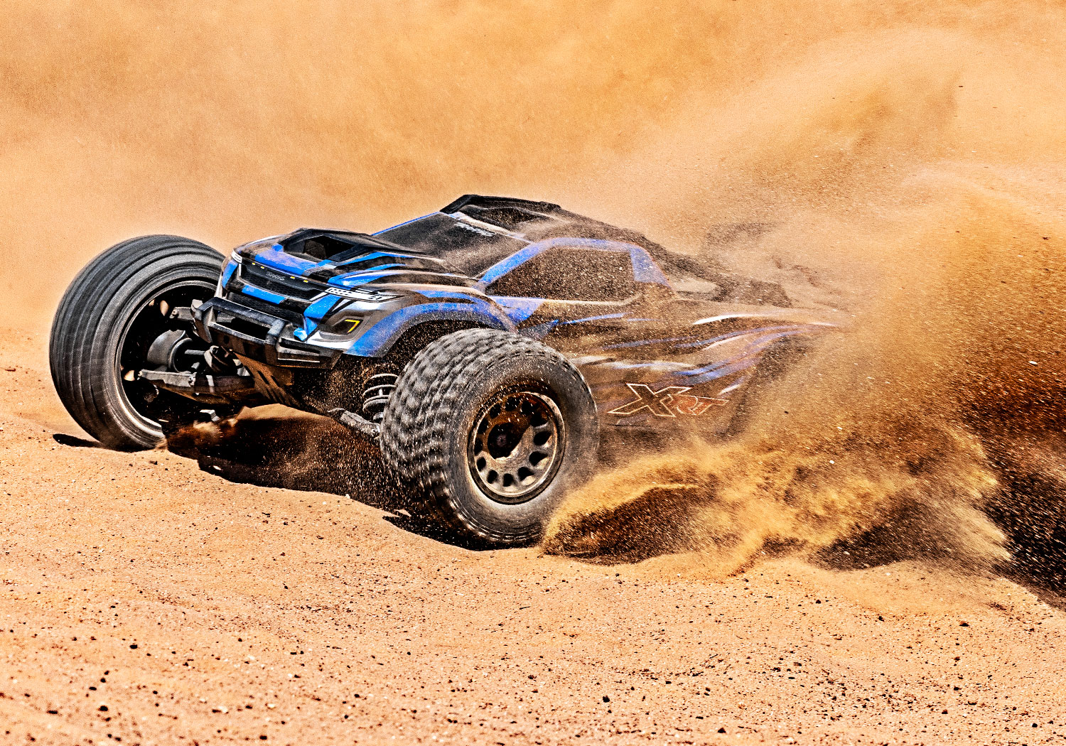 An action shot of the XRT 8S Ready to Run (Black) (TRA78086-4-BLK).