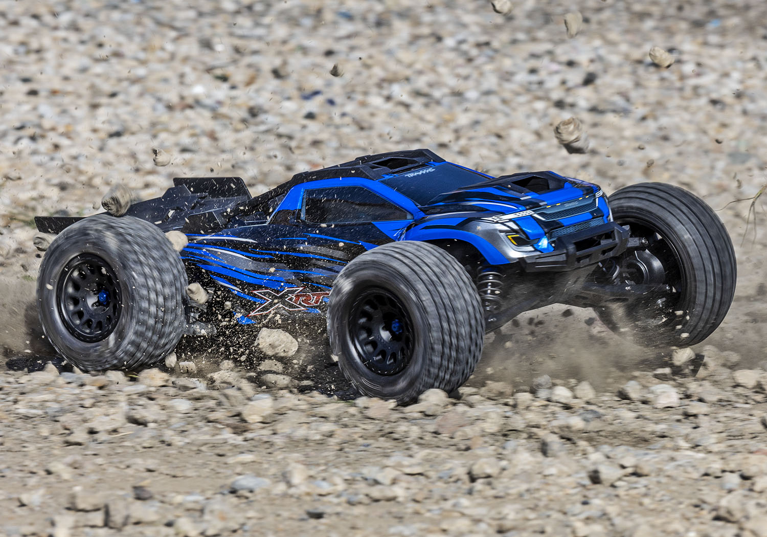 An action shot of the XRT 8S Ready to Run (Black) (TRA78086-4-BLK).