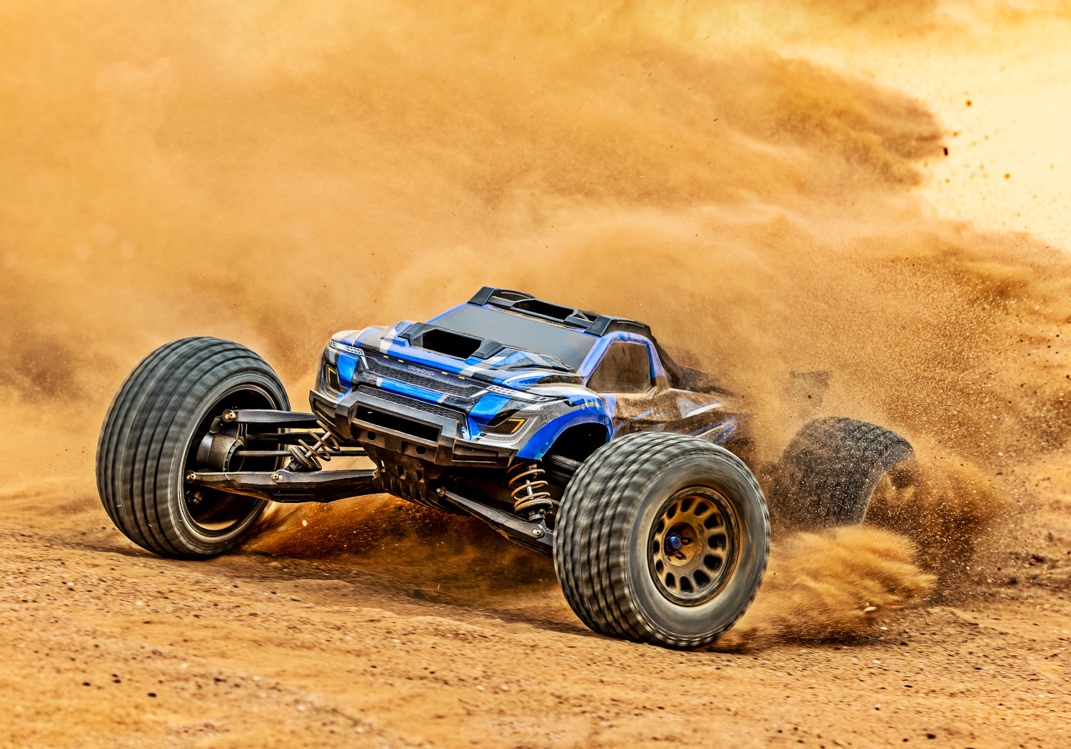An action shot of the XRT 8S Ready to Run (Black) (TRA78086-4-BLK).