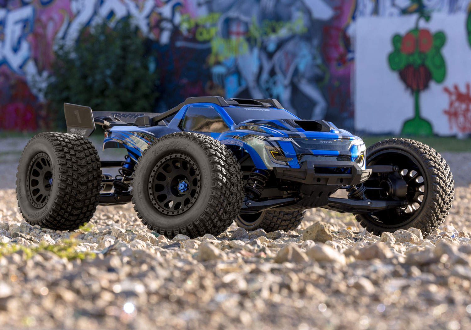 An action shot of the XRT 8S Ready to Run (Black) (TRA78086-4-BLK).